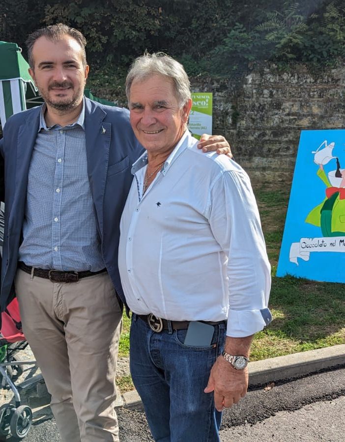 Persone in foto di gruppo