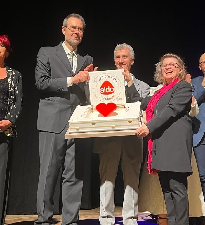 Festa sul palcoscenico di un teatro