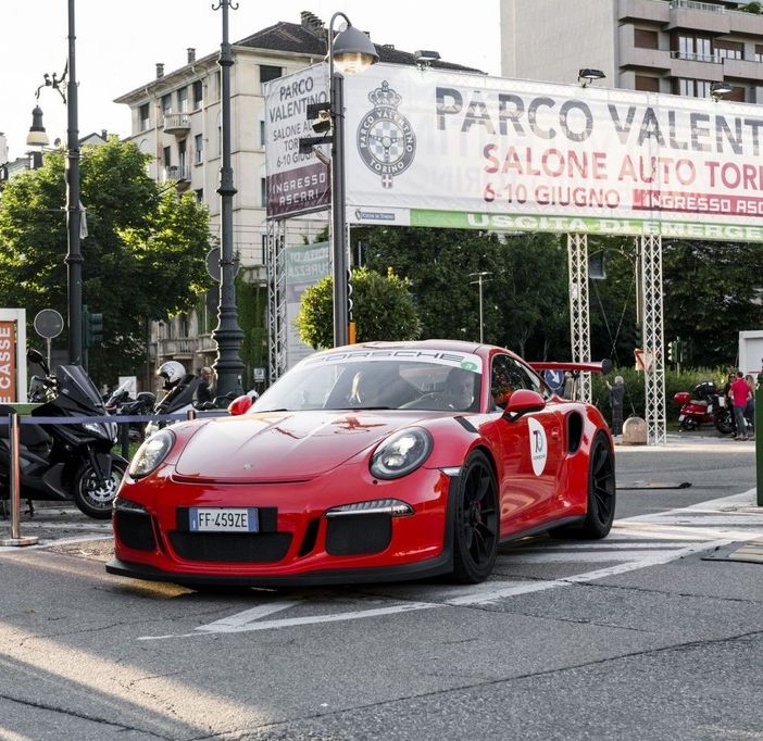 &quot;Via il Salone dell'Auto dal Valentino&quot;, ma il Comune replica: &quot;Porta denaro alla città&quot;
