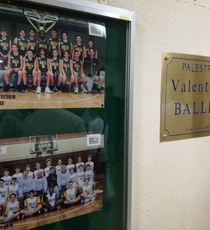 Palestra Valentino Ballin, targa
