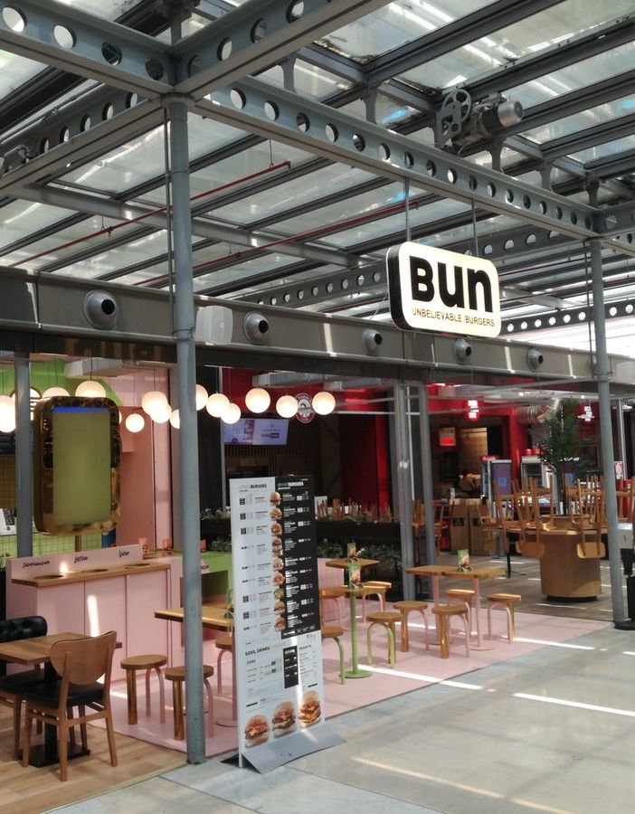 Lingotto, il centro commerciale svela la nuova &quot;piazza del cibo&quot;: 4.000 metri quadri con 19 ristoranti diversi [VIDEO]