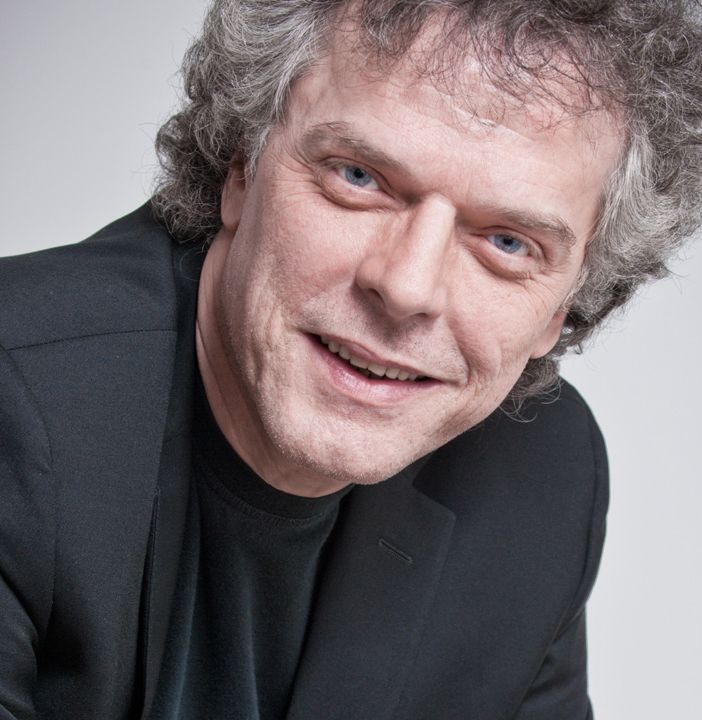 La comicità dirompente di Alberto Patrucco al Piccolo Teatro Comico