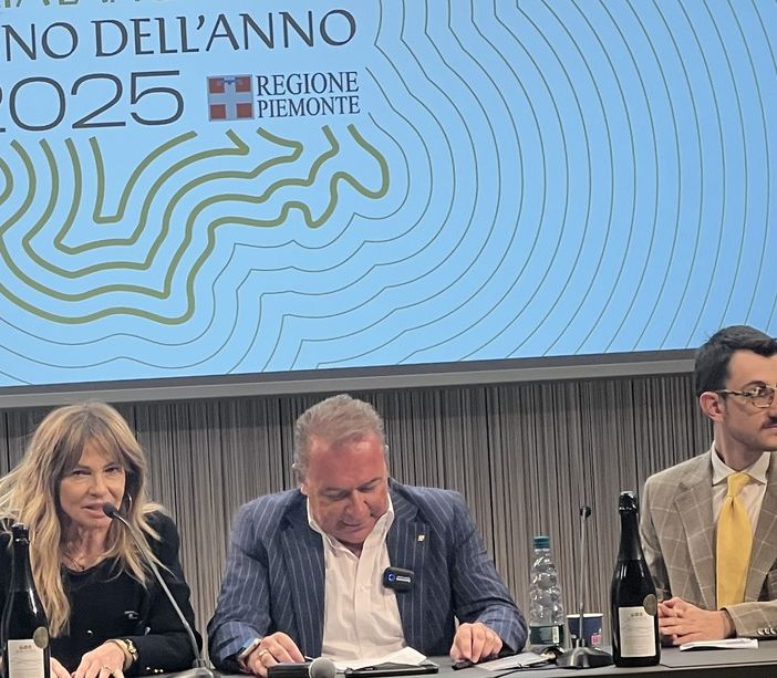 Alta Langa: una bollicina dai piccoli numeri ma di grande qualità vino dell’anno 2025