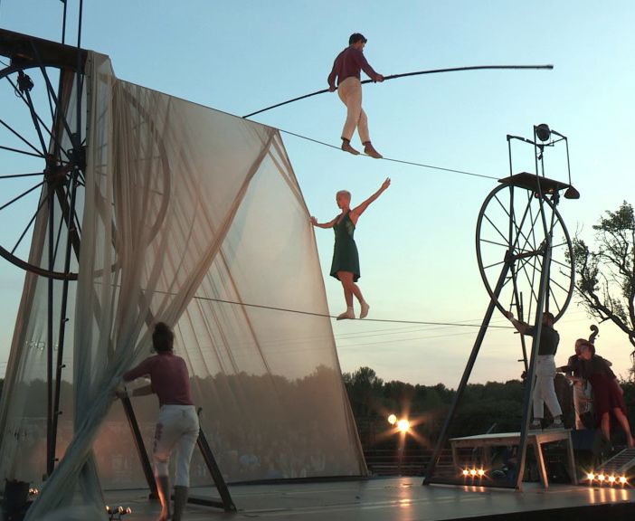 Aspettando “Lunathica”, lo show dei funamboli del Cirque Rouages all'Impianto di Discarica di Grosso