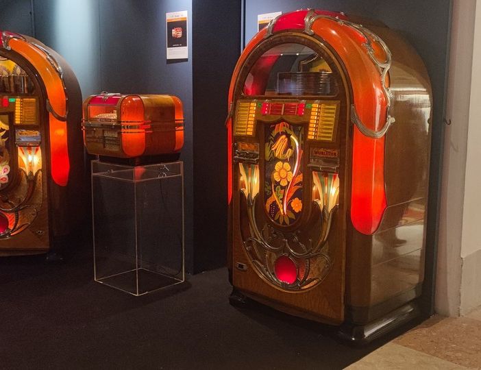 orna Apart, la mostra di antiquariato con 40 gallerie d'arte nel Parco del Valentino