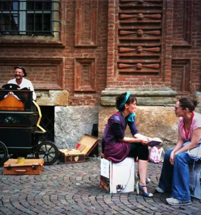 L’arte di strada conquista le vie di Pinerolo