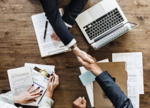 Servizi e soluzioni per le Rsa, domani a Torino un evento organizzato da Api e Confapi Sanità
