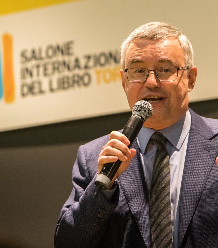 Il Salone del Libro online per quattro giorni: a inaugurare, la lectio di Alessandro Barbero