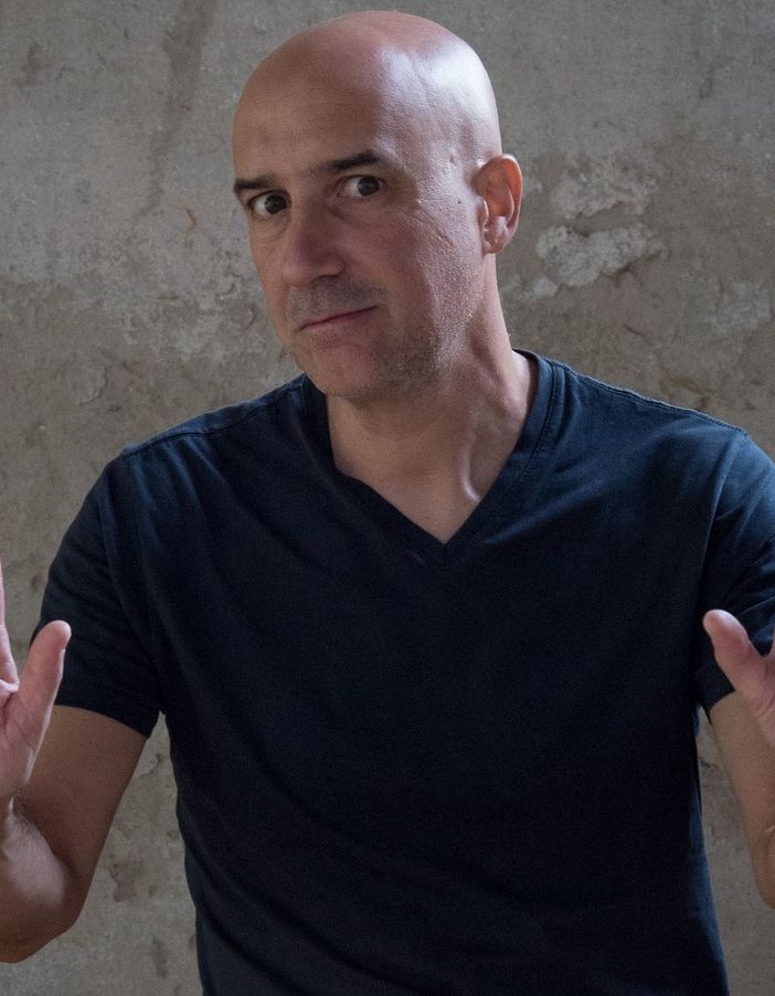 Beppe Giampà rende omaggio a Gaber (insieme a Oskar degli Statuto)