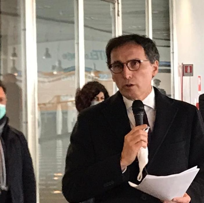 Il ministro per gli affari regionali: &quot;Il governo non ha mai bloccato il bonus per i medici e gli infermieri&quot;