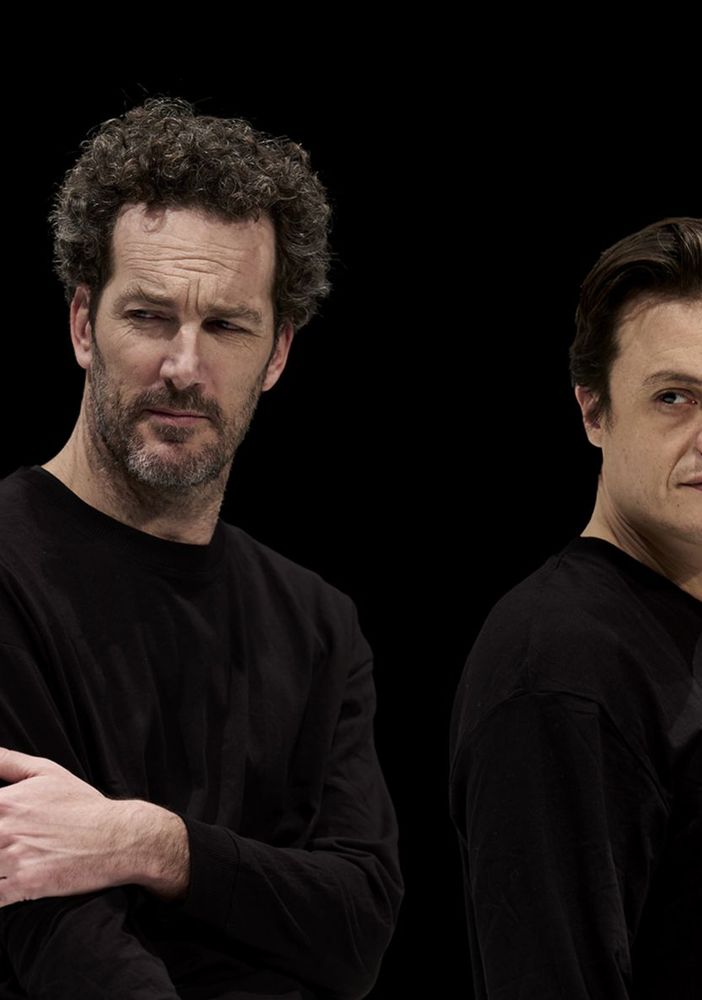 Uno zibaldone di perversioni e meschinità: al Teatro Astra l'impietoso maschio contemporaneo di David Foster Wallace