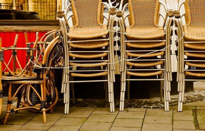 A Torino tornano bar e ristoranti, ma 3 serrande su 10 rimarranno abbassate. &quot;Con la movida rischio assembramenti&quot;