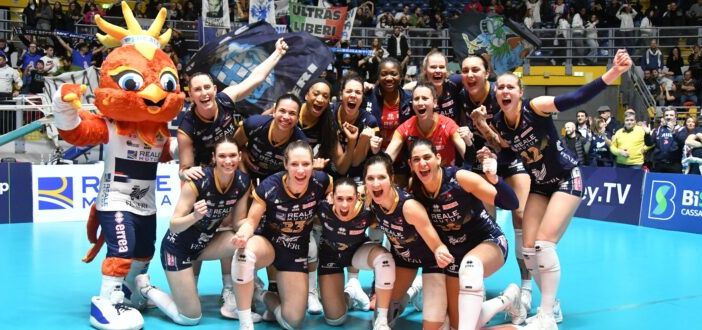 Reale Mutua Fenera Chieri ’76 all’ultimo respiro: le semifinali della Coppa CEV sono realtà