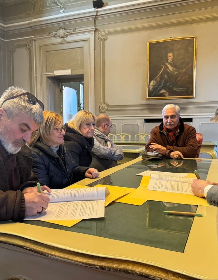 Lavoro sicuro e trasparenza negli appalti pubblici, a Chieri patto tra Comune e sindacati