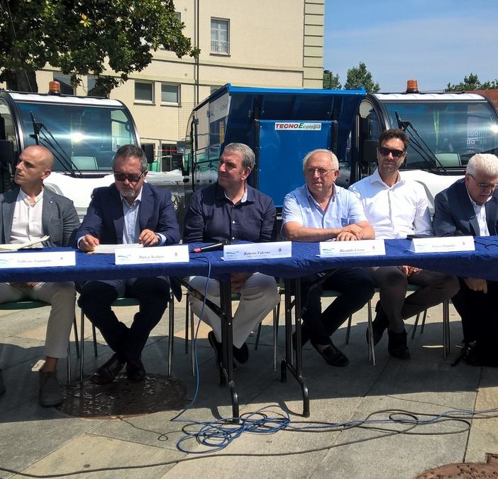 Cidiu, cresce la flotta per i Comuni a Ovest di Torino. Si punta sull’elettrico e si fa il pieno ecologico [FOTO e VIDEO]