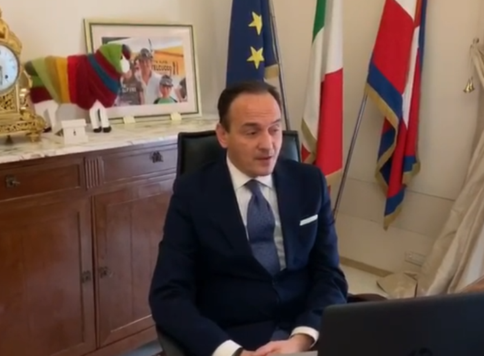 Coronavirus, Cirio: &quot;Ripartenza con prudenza: in Piemonte no ai take away e agli spostamenti nelle seconde case&quot;. Intanto calano i ricoverati
