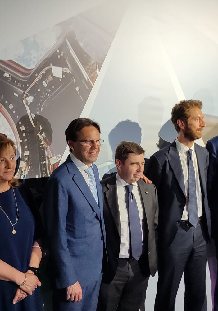 Colao “benedice” la Cittadella dell'Aerospazio di Torino, ma sull'Intelligenza artificiale non si placano i dubbi