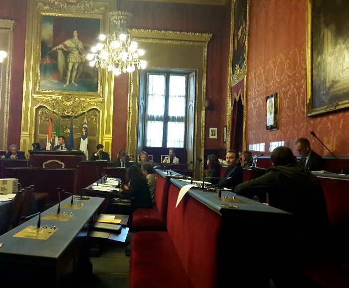 I consiglieri comunali di Torino in strada per la raccolta di carta e cartone