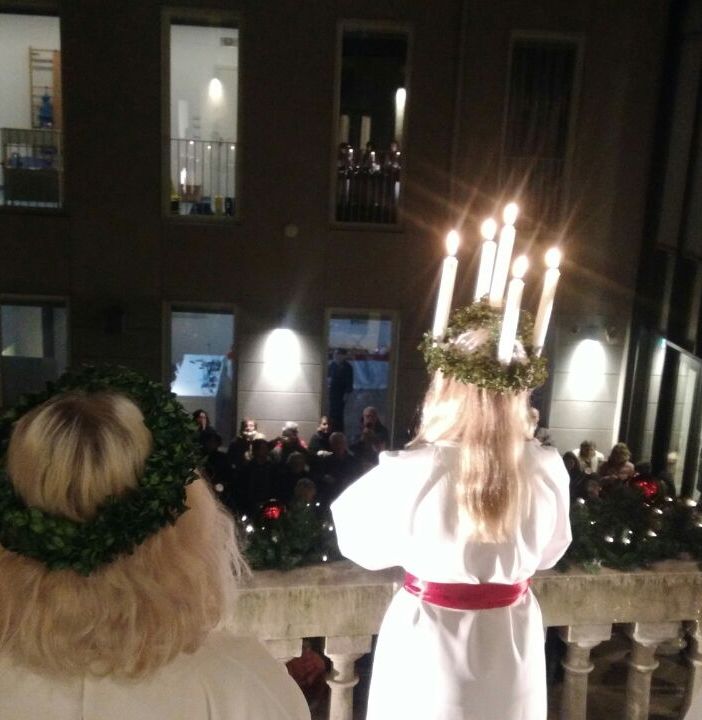 I Cori di Santa Lucia al Centro Paideia per portare calore e serenità a chi è in situazione di fragilità