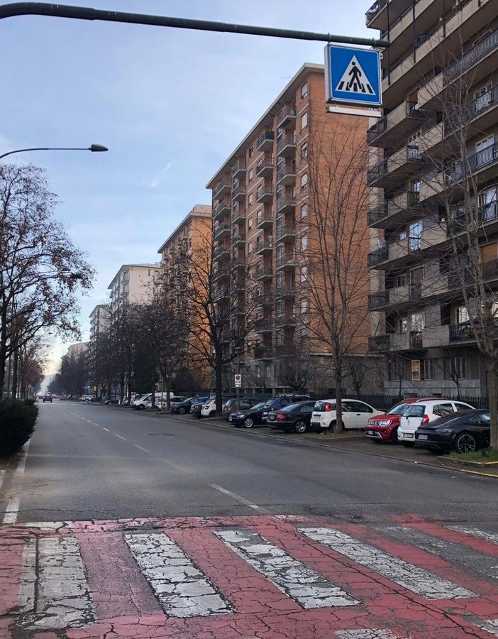 Illuminazione pubblica scadente in corso Cosenza