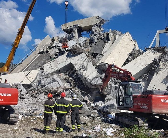 Genova, il lutto di Pinerolo per i suoi 4 morti. Tra loro anche Manuele, 16 anni, promessa della mountain bike
