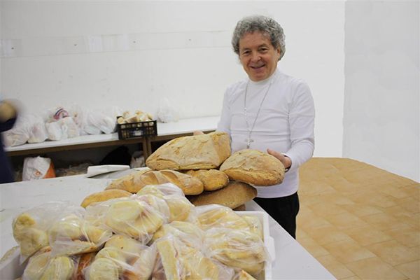 Collegno, il centro benessere Isun raccoglie fondi per la mensa dei poveri