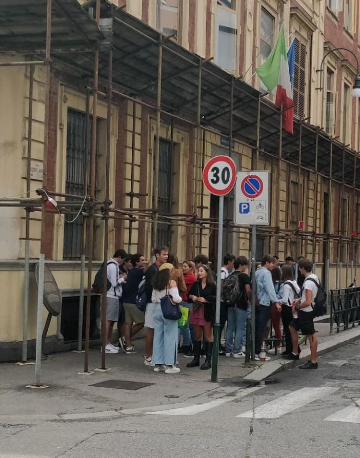 Suona la campanella al Liceo classico D'Azeglio: studenti in classe per recuperare il programma 2019/2020