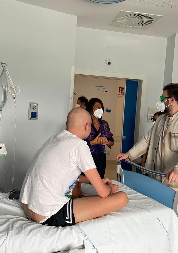 Dargen D’Amico tra le corsie dell’Oncoematologia per il secondo Regina Music Fest