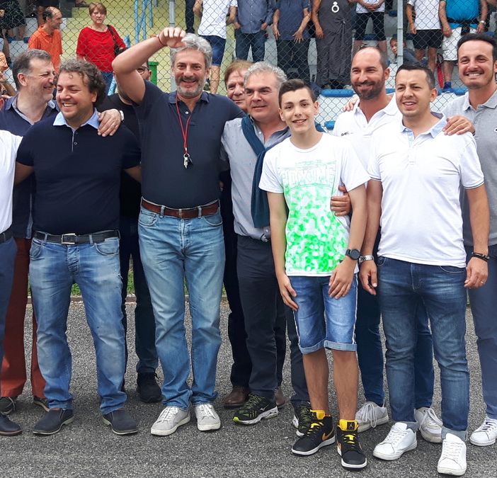 Alpignano abbraccia Diego, il quattordicenne affetto da una rara malattia