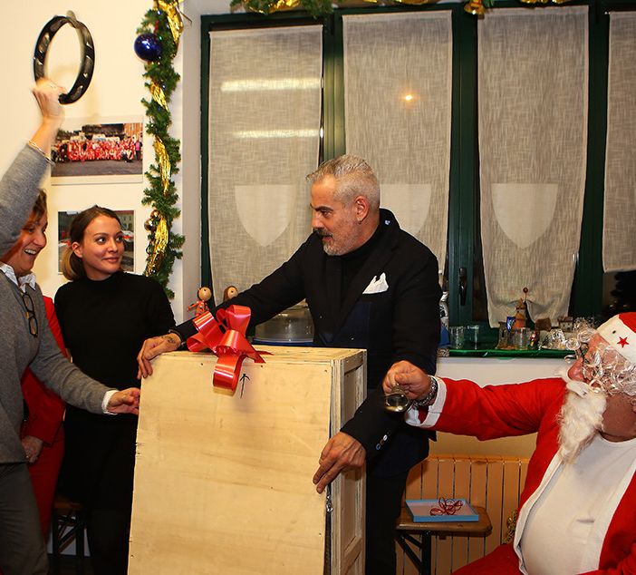 Natale speciale per Anpas Ivrea Soccorso, una sedia portantina elettrica donata dal Club Papillon
