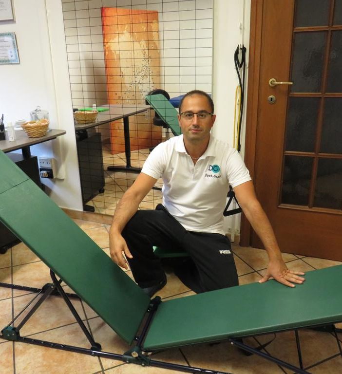 Postura scorretta: cosa comporta e come correggerla