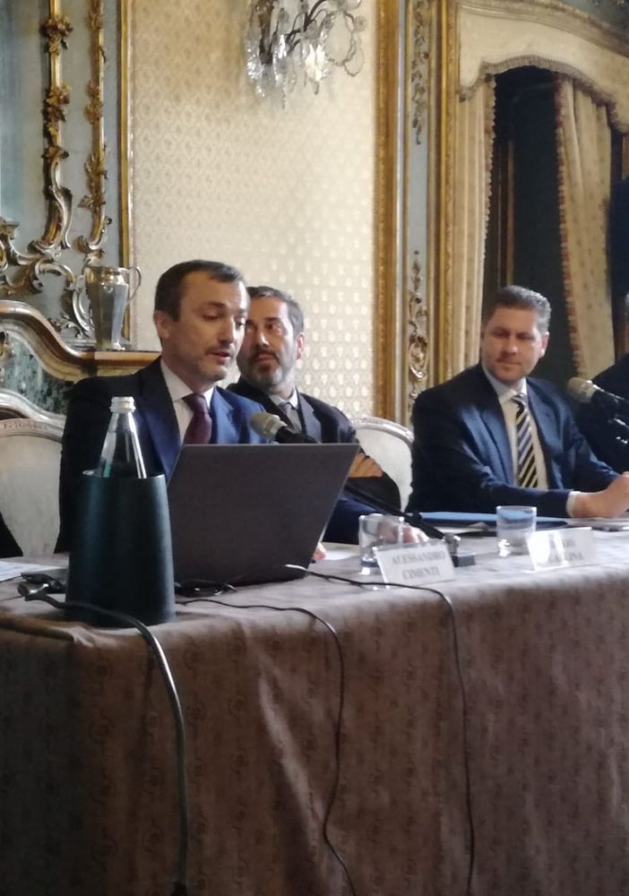 Dario Gallina durante un incontro in Camera di Commercio di Torino