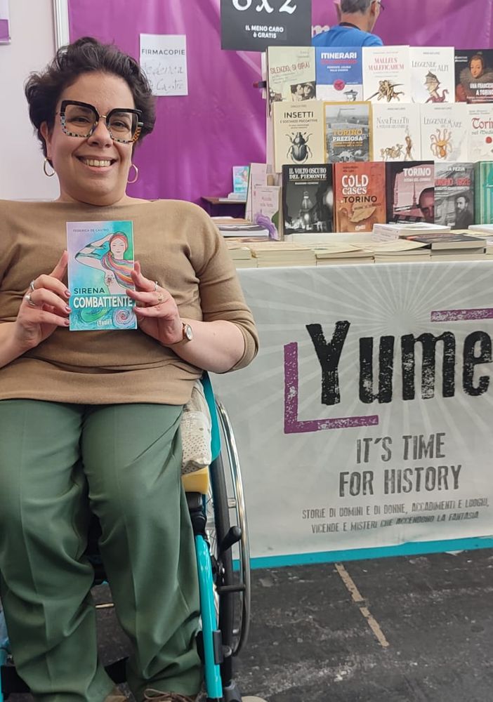 “Sirena combattente” di Federica De Castro al Salone del Libro di Torino: “Ho riversato le mie emozioni tra le pagine”