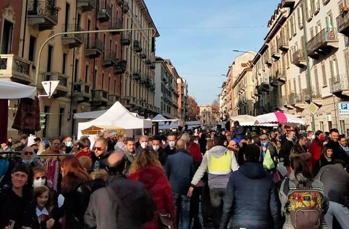 Una festa floreale al Cit Turin