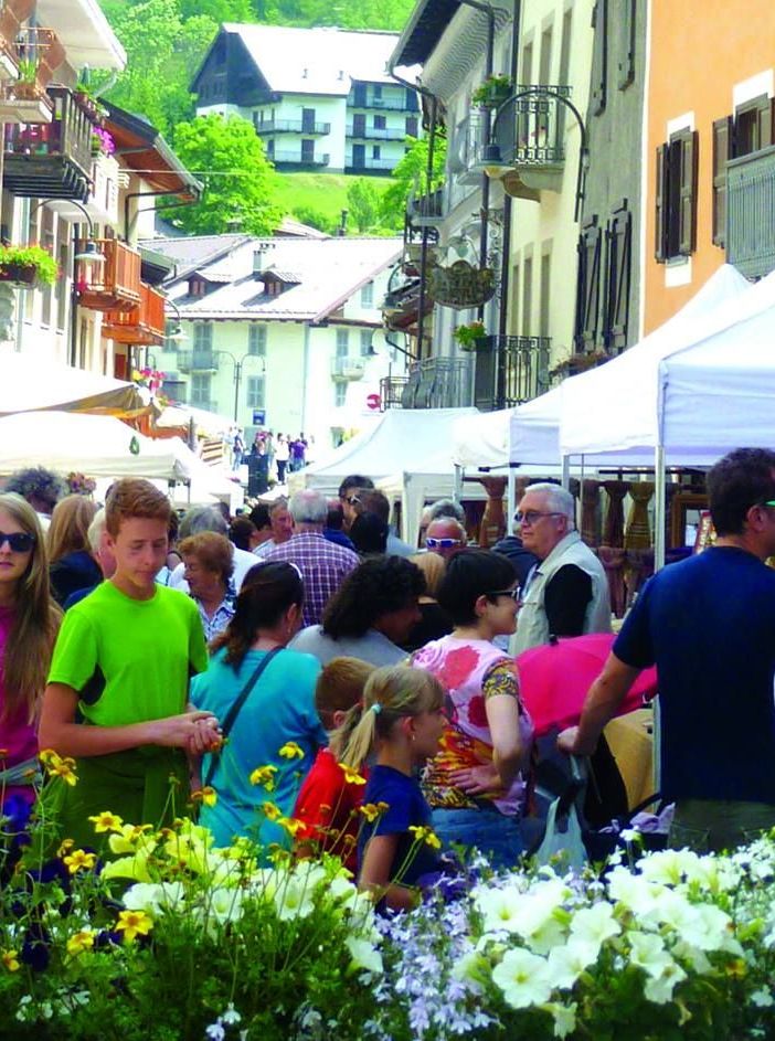 Per San Giovanni torna la Festa del Maggiociondolo a Cesana Torinese