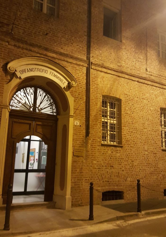 Chieri, anziano grave dopo la caduta da una finestra di una rsa: la denuncia dell'associazione Adelina Graziani
