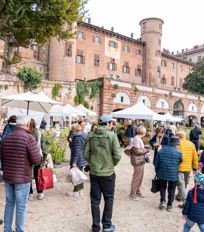Orti e fiori in mostra al castello di Moncalieri con &quot;fiorile&quot;