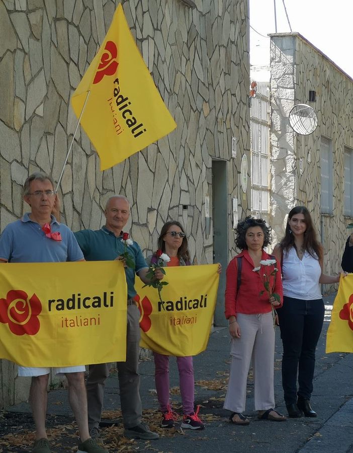 Bielorussia, flash mob dei Radicali italiani di fronte al consolato onorario di Torino