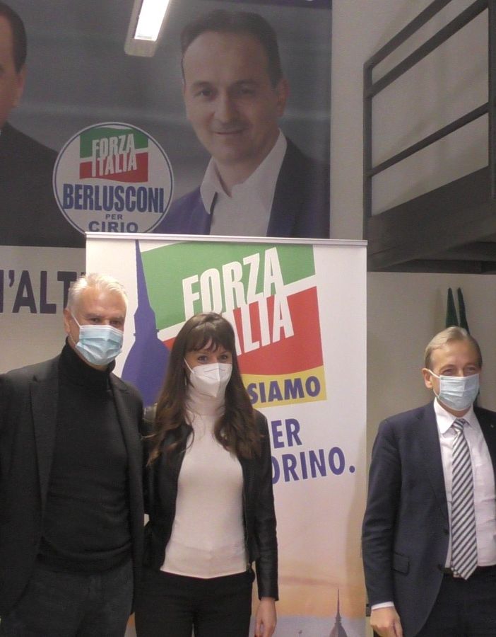 Strisce blu, Forza Italia attacca Appendino: &quot;Rimborsi gli abbonamenti mensili di novembre&quot;