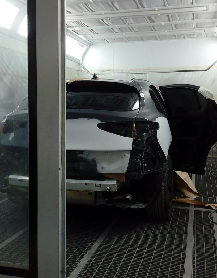 Odori molesti provenienti dalla Carrozzeria Alfa3, reato ambientale per il titolare: denunciato