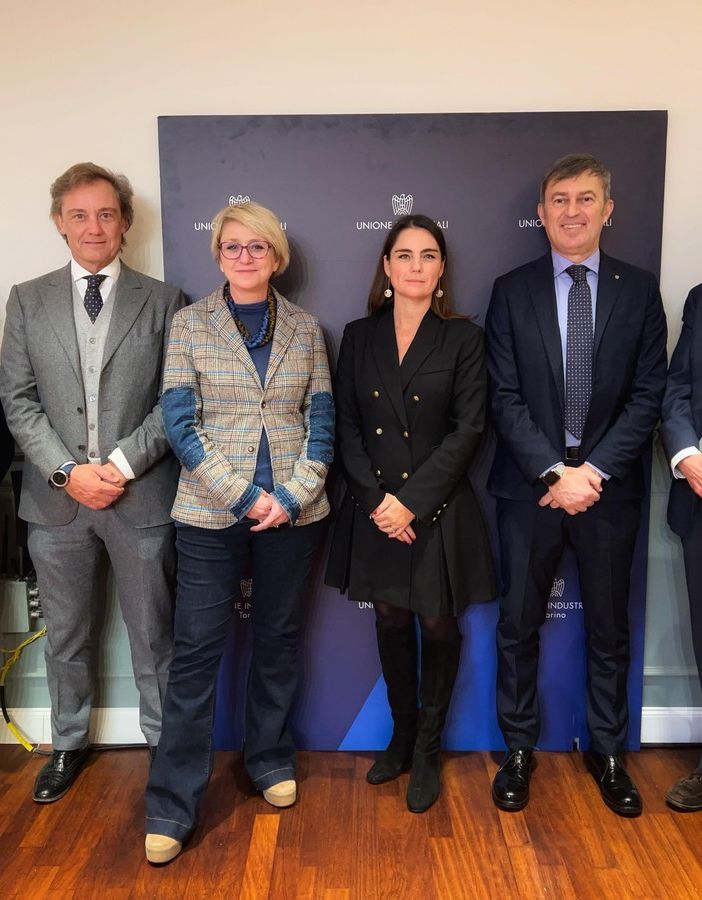 La presidente Giorgia Garola e i 5 vicepresidenti di Amma