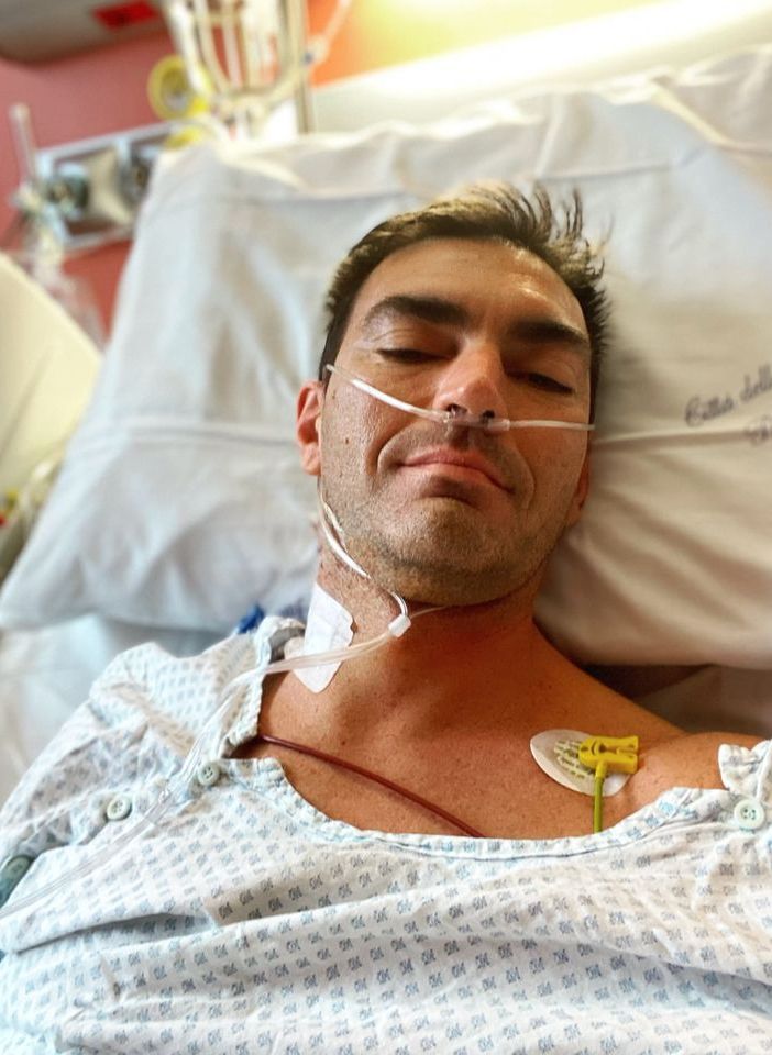 Gabry Ponte in ospedale post-operazione