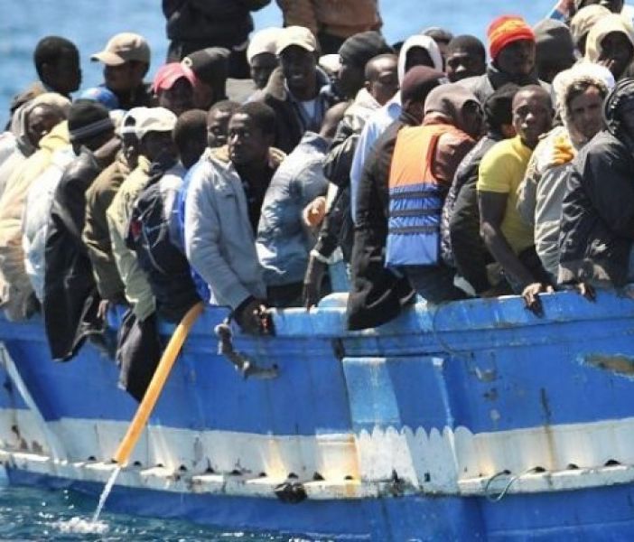 Ad Alpignano un flash mob per ricordare le vittime dell'immigrazione