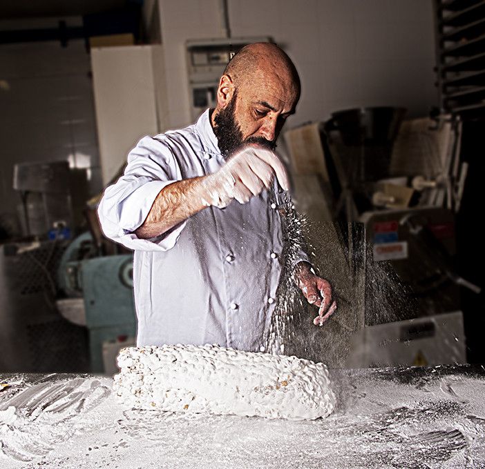 Fior di torrone - a flower for a bee: Il nuovo progetto della pasticceria Scalenghe