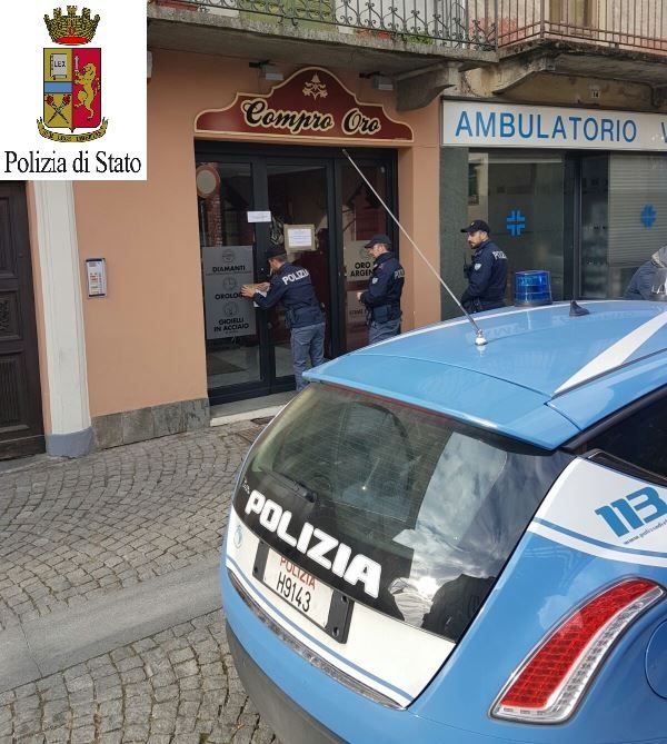 Chiusi 8 compro oro che facevano capo a stessa società