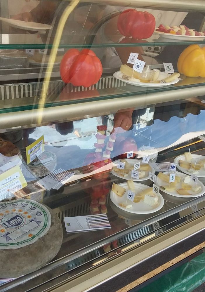 A Peperò lonza e peperone sfilano insieme (VIDEOINTERVISTA)