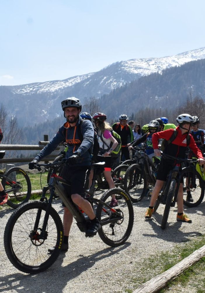 Pian Munè di Paesana: tour con noleggio e-bike in Valle Po