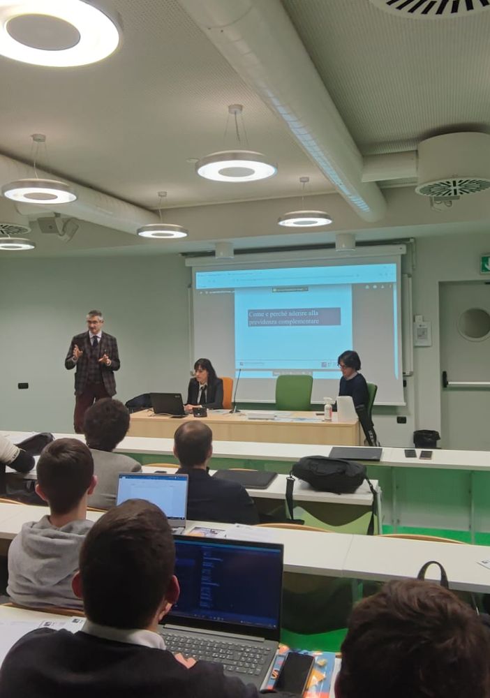 &quot;Fondi pensione: comincia oggi a costruire la tranquillità di domani&quot;