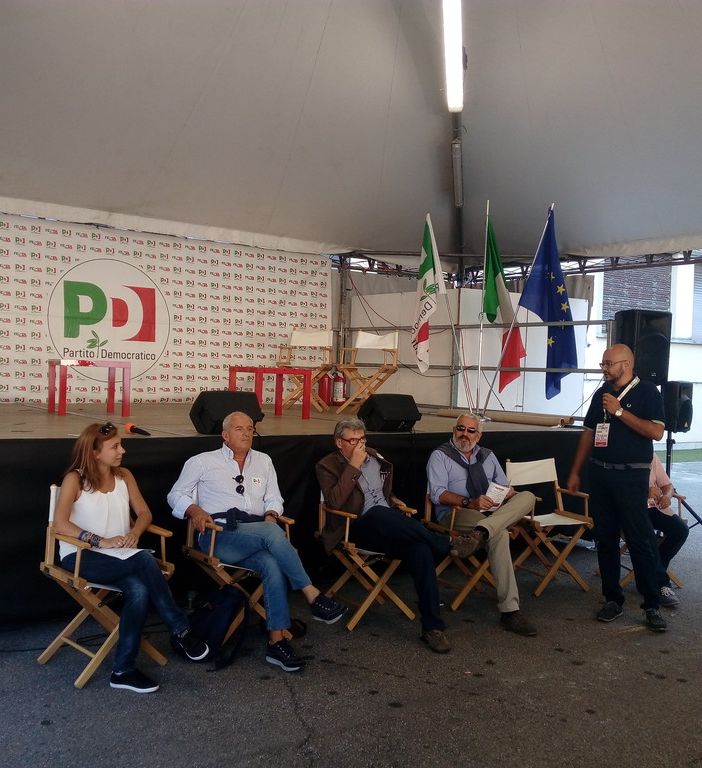 Al via la Festa dell'Unità a Torino, tra dibattiti e costine: massima allerta per i ministri (fotogallery)