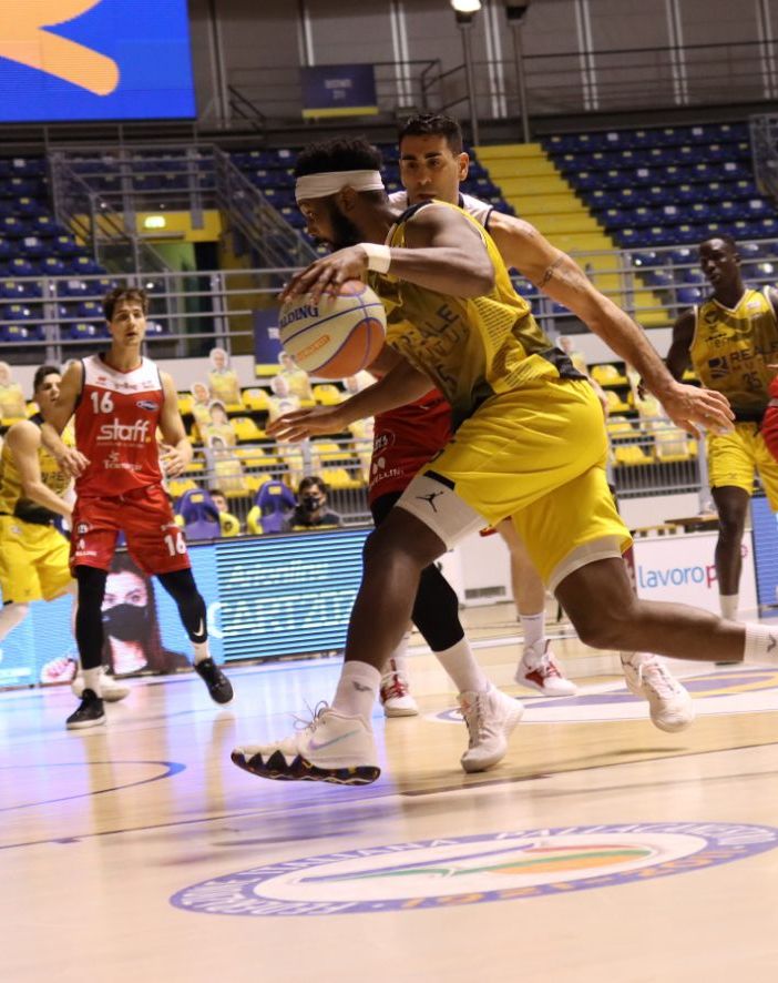 La Reale Mutua Basket Torino cerca riscatto contro Milano. Cavina &quot;Presenza di Clark da valutare&quot;
